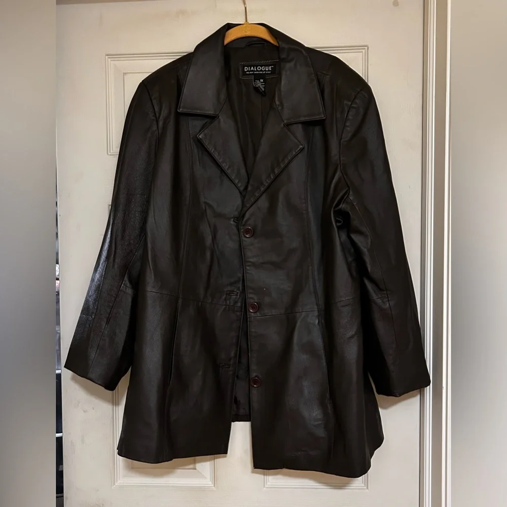 Dialogue Leather Jacket - Picture 3 of 9